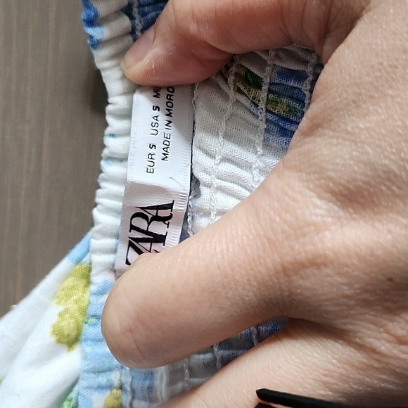 NWOT ZARA White floral linen sweetheart neckline puff sleeve crop top - Picture 9 of 13